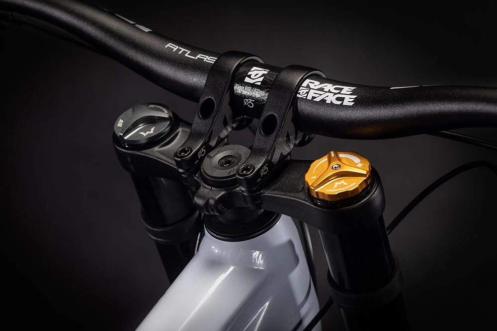 Cube TWO15 Race 27.5 Flashwhite´n´black 5 Cube TWO15 Race 27.5 Flashwhite´n´black – Bild 3