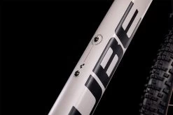 Cube Access WS Race Oatgrey´n´raspberry -Fahrradladen 525500 D3