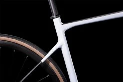 Cube Attain GTC Race Frostwhite´n´carbon -Fahrradladen 577200 D2