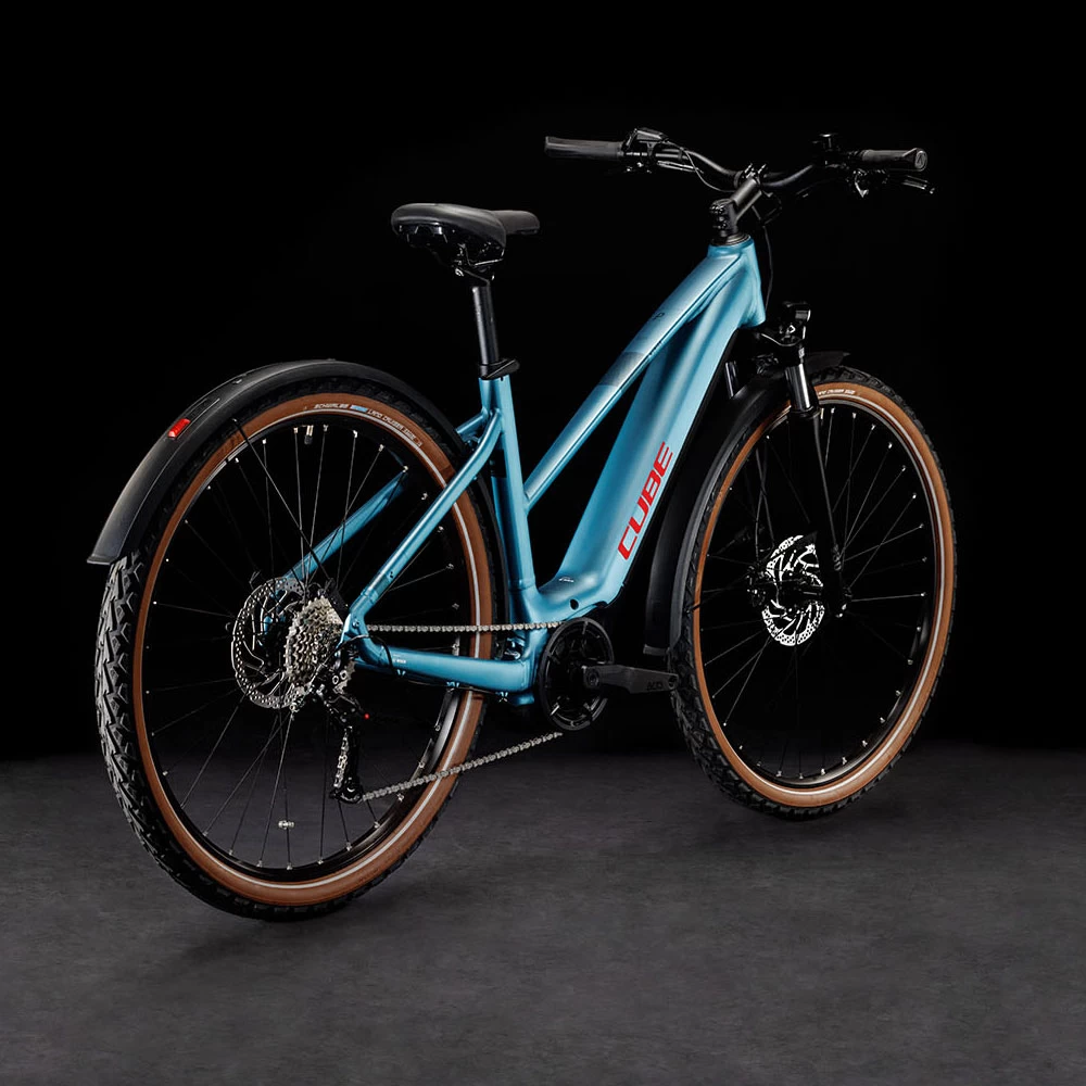 Cube Nuride Hybrid Performance 625 Allroad Lady Metalblue´n´red 4 Cube Nuride Hybrid Performance 625 Allroad Lady Metalblue´n´red – Bild 2