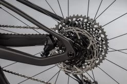 Santa Cruz Blur CC X01 AXS RSV -Fahrradladen MY22 blur details 014